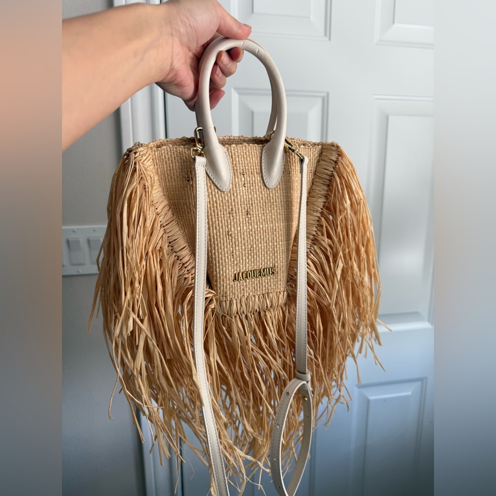 Jacquemus Le Petit Baci bag / crossbody